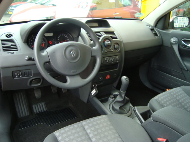 RENAULT MEGANE CC (01/04/2007) - 